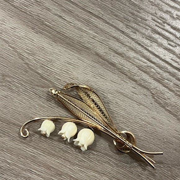Rare Harry Iskin 12k GF Lily Of The Valley Brooch Filigree Swinging Flower READ - Picture 2 of 2